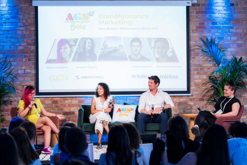 Panel discussion at Berlin marketing summit.